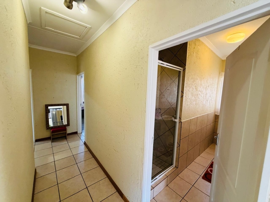 2 Bedroom Property for Sale in Potchefstroom North West
